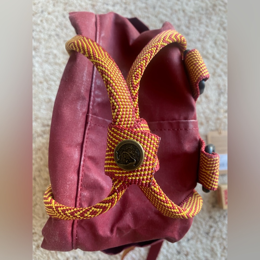 Kanken Mini Backpack Ox Red Goose Eye + Wax - Picture 5 of 7